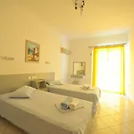 Galazia Akti Apartment *