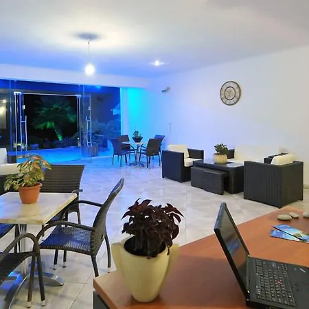 Galazia Akti Lägenhet