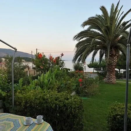 Galazia Akti * Agios Nikolaos (Evia)