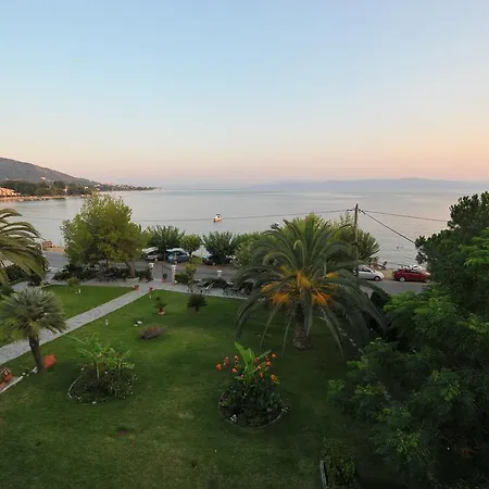 Galazia Akti * Agios Nikolaos (Evia)