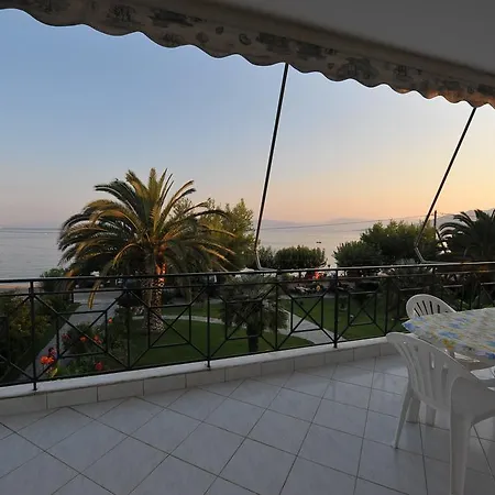 Apartment Galazia Akti *