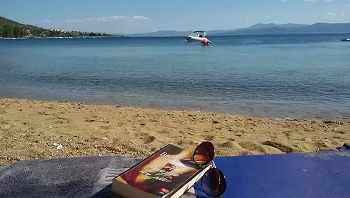 Galazia Akti Apartment